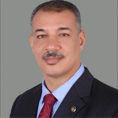 تعيين الأستاذ الدكتور مظهر الراغب عميدا لكلية الدراسات الإسلامية والعربية بالقليوبية الخانكة