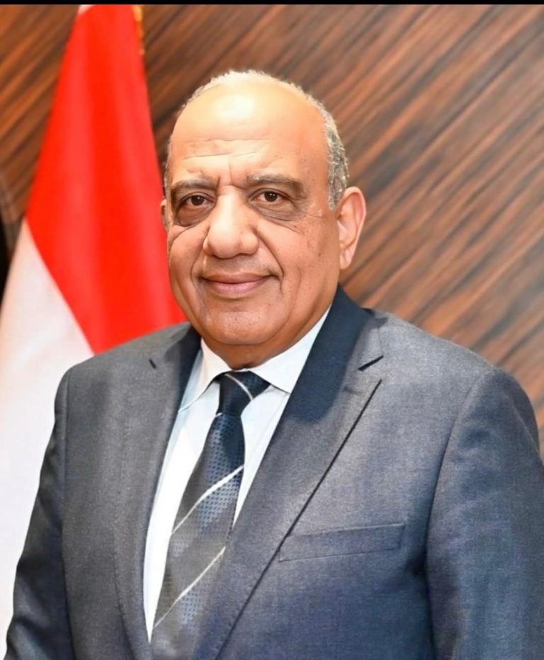 مبروك تجديد الثقة يامدبولى ويا عصمت ..قبل إعادة هيكلة قطاع الكهرباء من يحفظ حقوق كهربة الريف؟ 5 مليارات جنيه قيد التسوية و400 مليون وديعة قائمة وآلاف العاملين ينتظرون قرارًا حاسمًا