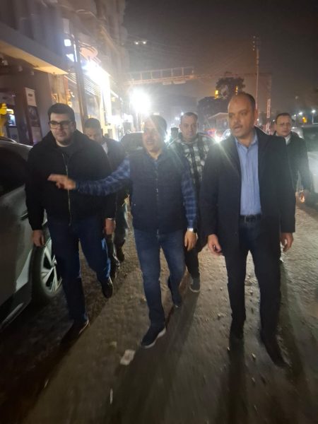 ليلا..محافظ الشرقية يتفقد شوارع مدينة الزقازيق ميدانيا.. ويوجه بتكثيف أعمال النظافة ورفع الإشغالات