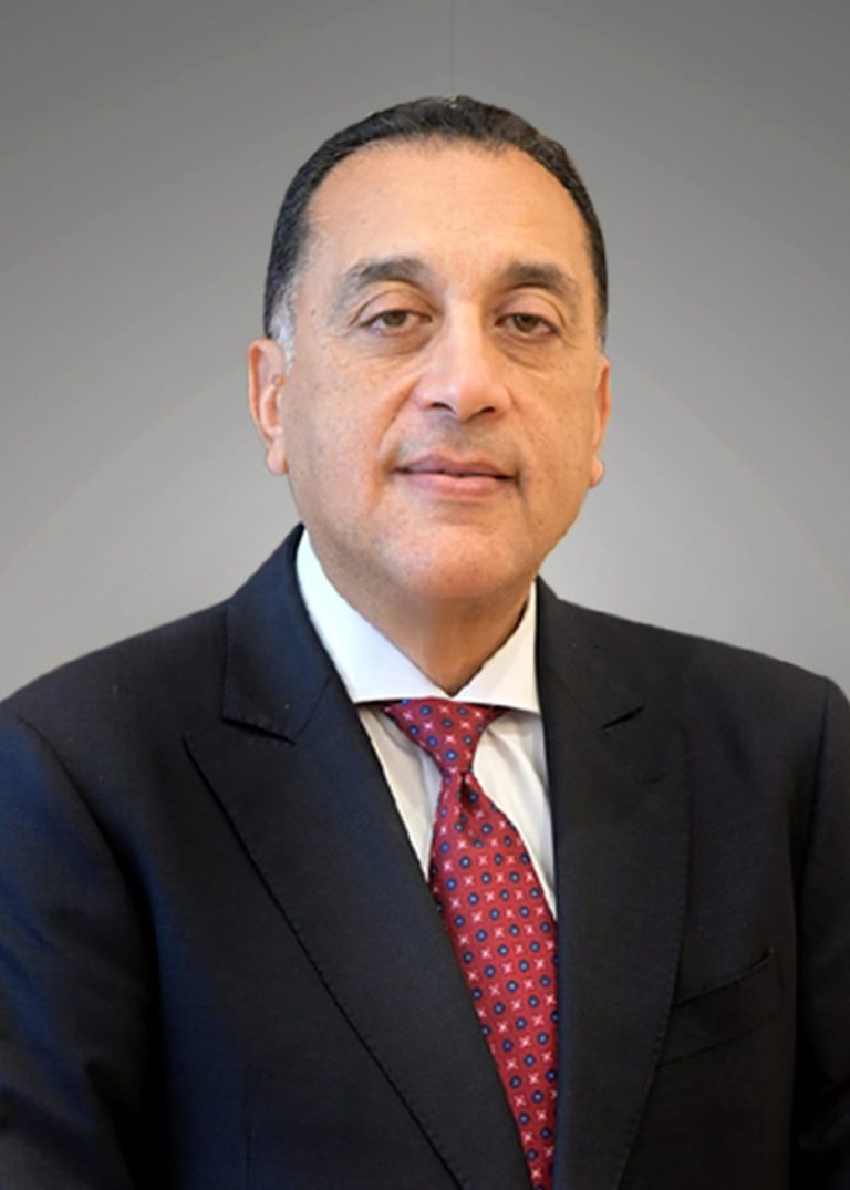 الملفات التي لا يجوز أن يطويها الزمن وصرخة موظفي كهربة الريف بين القانون والإنصاف