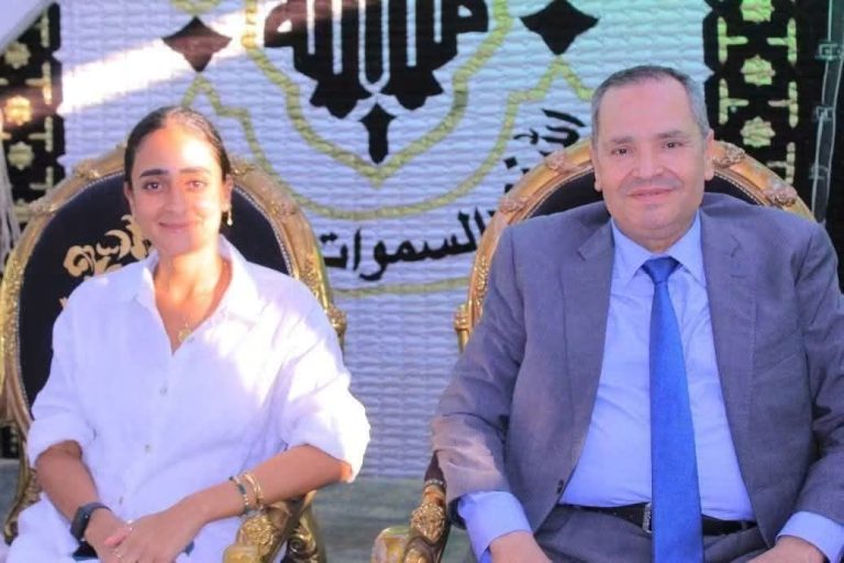 عصر اليوم الزرزمون تتزيّن بأهل القرآن وههيا تحتفي بأبنائها الفائزين برعاية اللواء المهندس يسري عبدالله الديب والنائبة الدكتورة أميرة يسري الديب وقيادات التعليم في الشرقية تلتقي على مائدة القرآن محمد رمضان وأحمد مرسي في احتفالية التكريم وأشرف عبدالغني يقود المشهد الإعلامي من أرض الإصلاح الزراعي رسالة وفاء لحفظة كتاب الله وتكريم لجيل حمل القرآن في الصدور