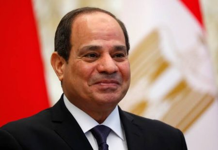 خمسة مليارات جنيه ونسبة الـ25% في ملف كهربة الريف أين ذهبت الأرقام من دفاتر التسويات إلى الحسابات النهائية العاملون يقولون إن لديهم تسويات وخمسة كشوف بأرقام شيكات والمطلوب مطابقة المستندات وكشف المسار المالي من إلغاء الهيئة إلى نقل الحقوق والالتزامات هل أُغلقت الحسابات قبل حسم موقف أموال وثيقة التأمين إلى وزير الكهرباء ورئيس الشركة القابضة افتحوا ملف الـ25% أمام مراجعة حسابية موثقة